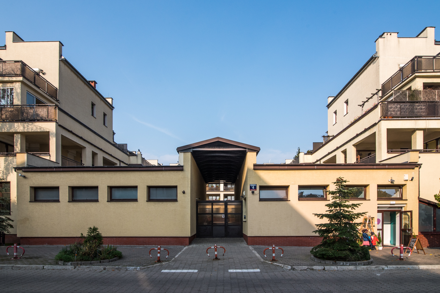 Zdjęcie architektury budynku Budynek mieszkalny